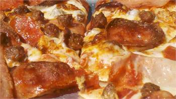 Varsity Pizza | McKenna, WA